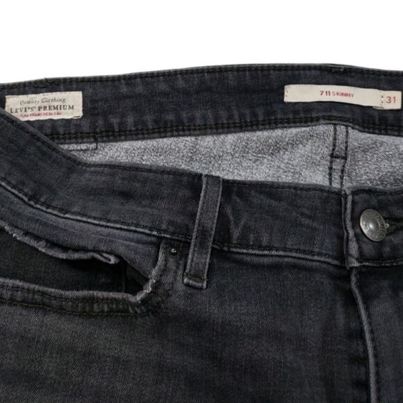 Levi’s 711 Skinny Jeans Size 31 Stretch Denim Pants Cut Raw Hem Faded Black - Picture 5 of 7